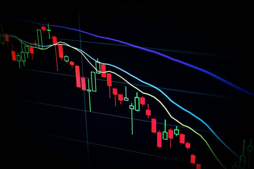 Record-Breaking Inflows: US Bitcoin ETFs Draws $2 Billion, Surpasses 900k In BTC Holdings