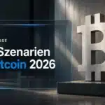 Bitcoin-Skulptur aus gebürstetem Metall in einer Galerie als Symbol für die Bitcoin Prognose 2026